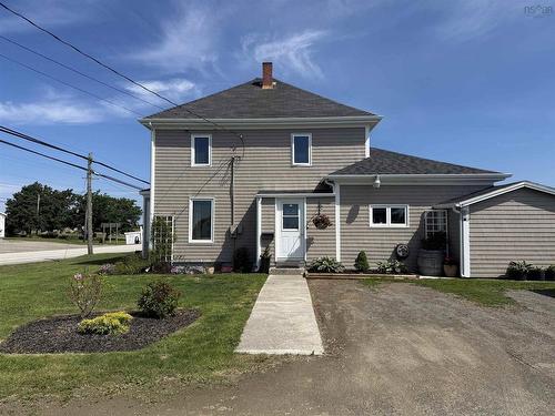10194 1 Highway, Saulnierville, NS 