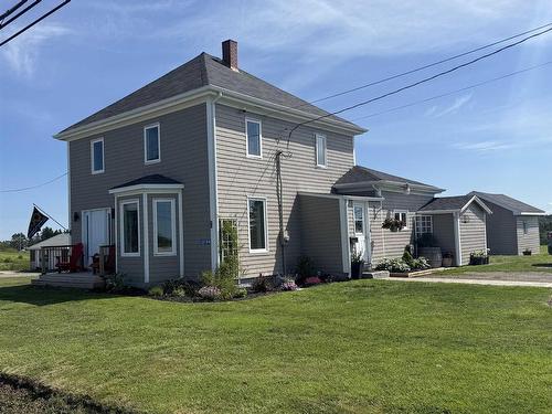 10194 1 Highway, Saulnierville, NS 