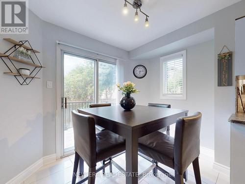 5380 Floral Hill Crescent, Mississauga, ON - Indoor Photo Showing Dining Room