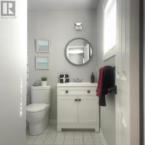 5380 Floral Hill Crescent, Mississauga, ON - Indoor Photo Showing Bathroom