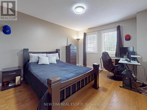5380 Floral Hill Crescent, Mississauga, ON - Indoor Photo Showing Bedroom