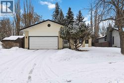 202 Verbeke CRESCENT  Saskatoon, SK S7J 3L8