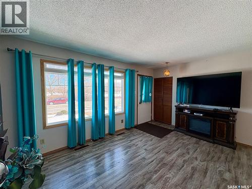 480 8Th Avenue Se, Swift Current, SK - Indoor