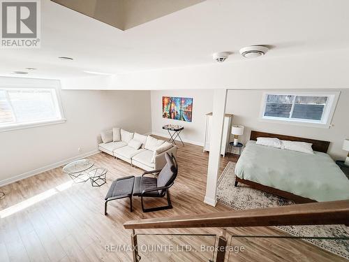 362 Roosevelt Avenue, Ottawa, ON - Indoor