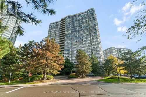2106 - 24 HANOVER ROAD S  Brampton, ON L6S 5K8