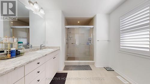 2885 Foxden Square, Pickering, ON - Indoor Photo Showing Bathroom