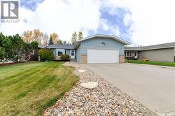 41 Taylor CRESCENT  Moose Jaw, SK S6J 1J6