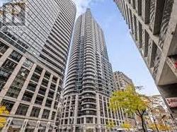1008 - 21 CARLTON STREET  Toronto, ON M5B 1L2