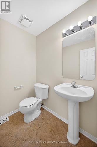180 Lanark Avenue, Ottawa, ON - Indoor Photo Showing Bathroom