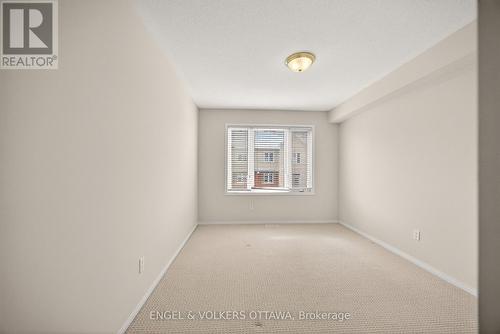 180 Lanark Avenue, Ottawa, ON - Indoor Photo Showing Other Room
