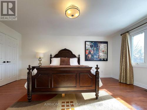 8 Cygnus Drive, Richmond Hill, ON - Indoor Photo Showing Bedroom