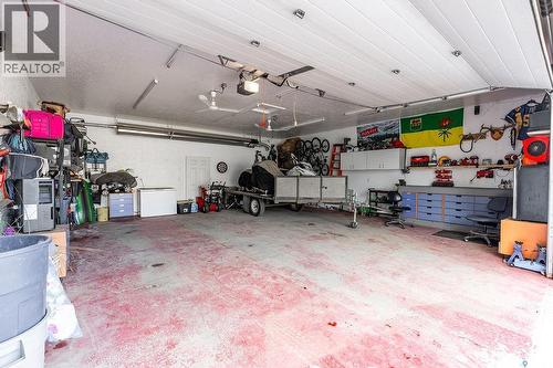 118 Shea Crescent, Saskatoon, SK - Indoor Photo Showing Garage