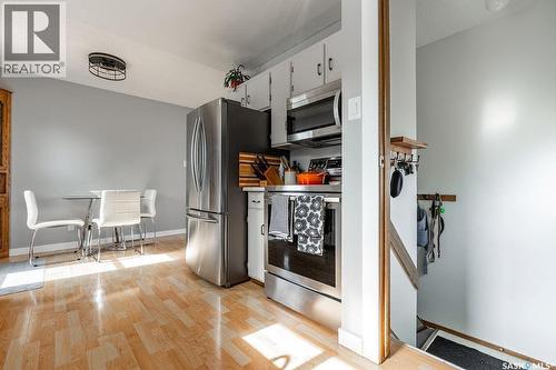 118 Shea Crescent, Saskatoon, SK - Indoor Photo Showing Kitchen