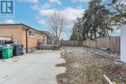 7566 Lockington Crescent, Mississauga, ON - Outdoor
