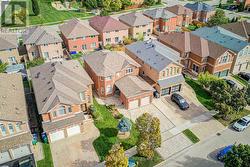 5087 SILVERWATER MILL CRESCENT  Mississauga, ON L5V 2B6