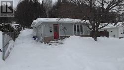 52 Hergott AVE  Elliot Lake, ON P5A 3A8