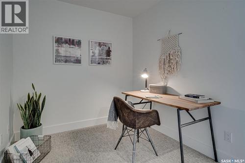 67 Rosewood Boulevard E, Saskatoon, SK - Indoor Photo Showing Office