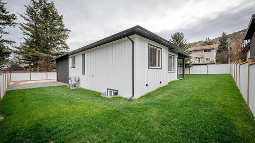 2244 Valleyview Drive, Kamloops, BC - Outdoor With Exterior