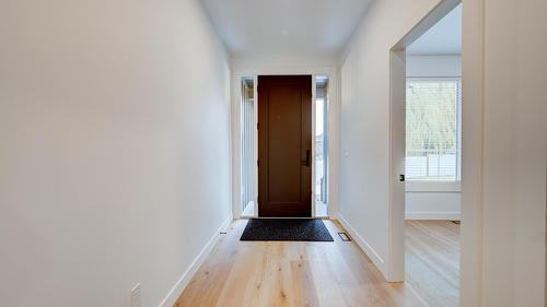 2244 Valleyview Drive, Kamloops, BC - Indoor Photo Showing Other Room