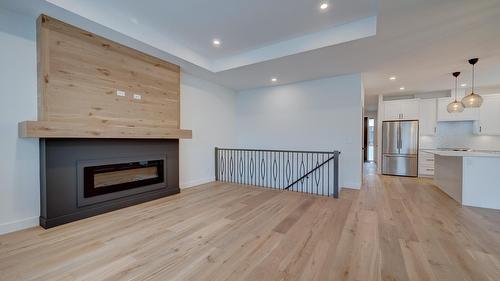 2244 Valleyview Drive, Kamloops, BC - Indoor With Fireplace