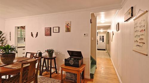 709 5Th Avenue, Kimberley, BC - Indoor