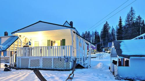 709 5Th Avenue, Kimberley, BC - Outdoor With Deck Patio Veranda