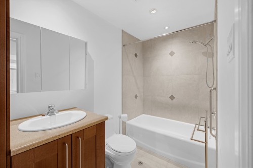 Salle de bains - A-210 Rue Harland, Hampstead, QC - Indoor Photo Showing Bathroom