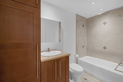 Salle de bains - A-210 Rue Harland, Hampstead, QC - Indoor Photo Showing Bathroom