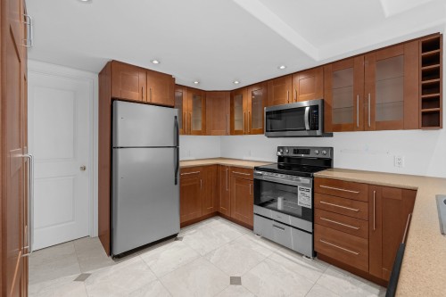 Cuisine - A-210 Rue Harland, Hampstead, QC - Indoor Photo Showing Kitchen