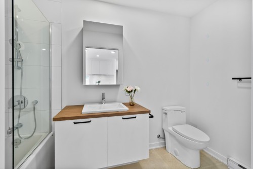 Salle de bains - 305-110 Rue De Joliette, Bromont, QC - Indoor Photo Showing Bathroom