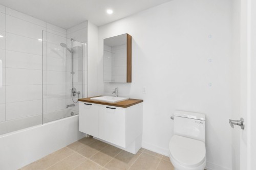 Salle de bains - 305-110 Rue De Joliette, Bromont, QC - Indoor Photo Showing Bathroom