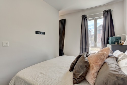 Chambre à coucher - 2111-479 Av. Mousseau-Vermette, Dorval, QC - Indoor Photo Showing Bedroom