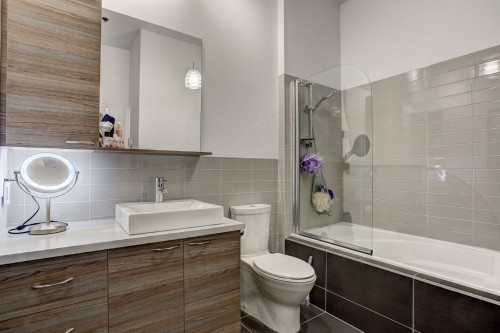 Salle de bains - 2111-479 Av. Mousseau-Vermette, Dorval, QC - Indoor Photo Showing Bathroom