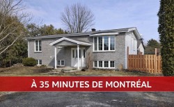 65 Rue Normand  Saint-Bernard-De-Lacolle, QC J0J 1V0