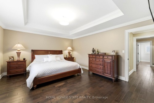67 Alma Street, Hamilton, ON - Indoor Photo Showing Bedroom
