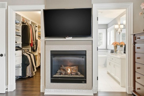 67 Alma Street, Hamilton, ON - Indoor Photo Showing Living Room With Fireplace