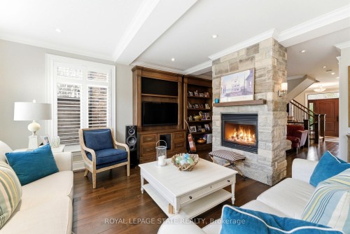 67 Alma Street, Hamilton, ON - Indoor Photo Showing Living Room With Fireplace