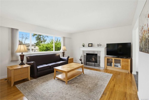 9552 Sharples Rd, Sidney, BC 