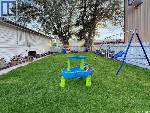 44 5Th Avenue Ne, Swift Current, SK - Outdoor