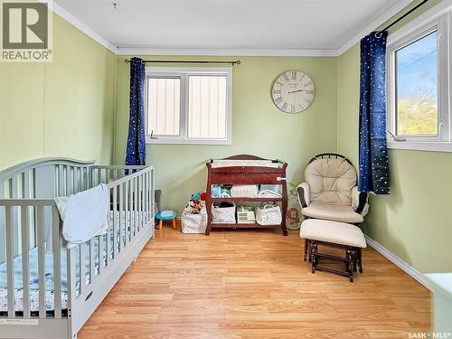 44 5Th Avenue Ne, Swift Current, SK - Indoor Photo Showing Bedroom