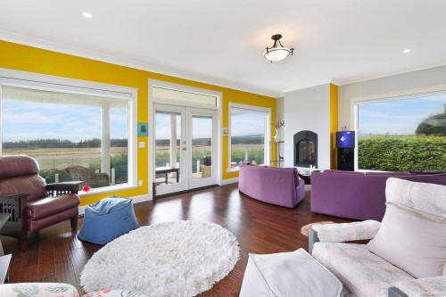 1167 Tara Rd, Comox, BC 
