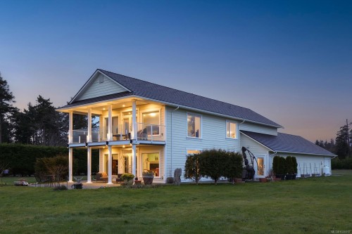 1167 Tara Rd, Comox, BC 