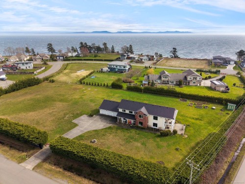 1167 Tara Rd, Comox, BC 
