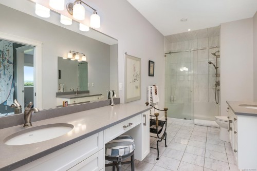 1167 Tara Rd, Comox, BC 