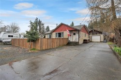 2692 Vallejo Rd Campbell River, BC V9W 4W7