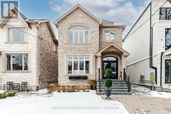 52 ATHLONE ROAD  Toronto, ON M4J 4H4