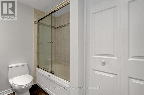 261 Bruyere Street, Ottawa, ON - Indoor Photo Showing Bathroom