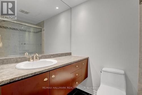 261 Bruyere Street, Ottawa, ON - Indoor Photo Showing Bathroom