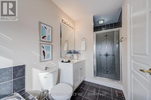 4462 Centretown Way, Mississauga, ON - Indoor Photo Showing Bathroom