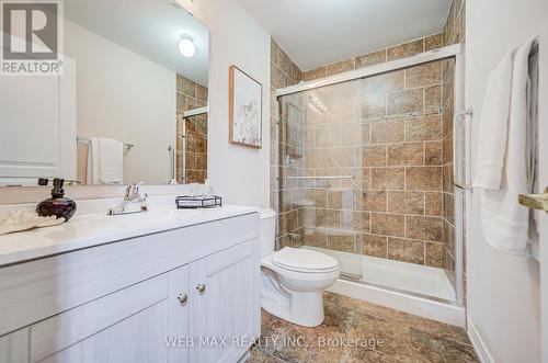 4462 Centretown Way, Mississauga, ON - Indoor Photo Showing Bathroom